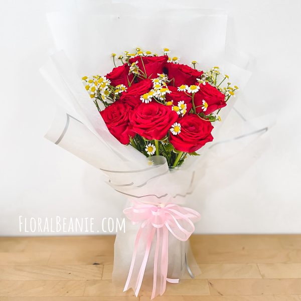 Red Rose & Chamomile Bouquet