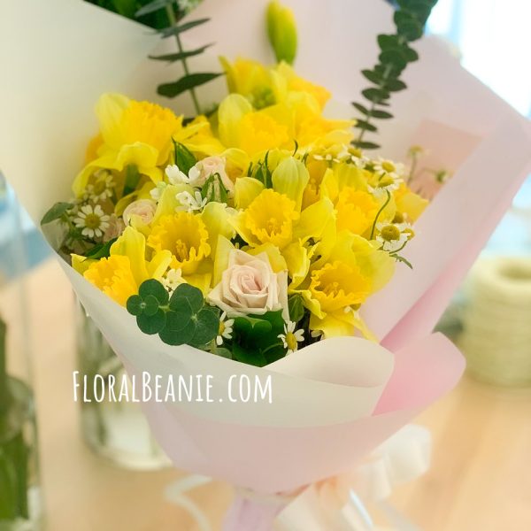 Daffodil with Pink Rose Bouquet