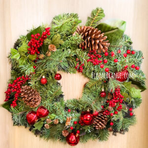Flower Wreath 38 Big Pinecone Classic Christmas Wreath